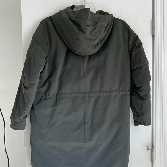 Nike Sportswear Tech Pack Down Fill Women's Oversized Parka Coat Sz XS in Olive - Picture 8 of 9